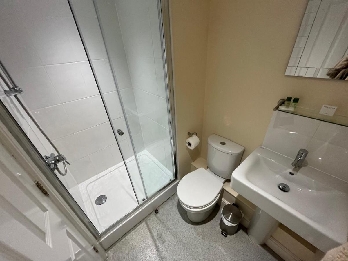 The Swan @Old Stratford Hotel Milton Keynes Ngoại thất bức ảnh