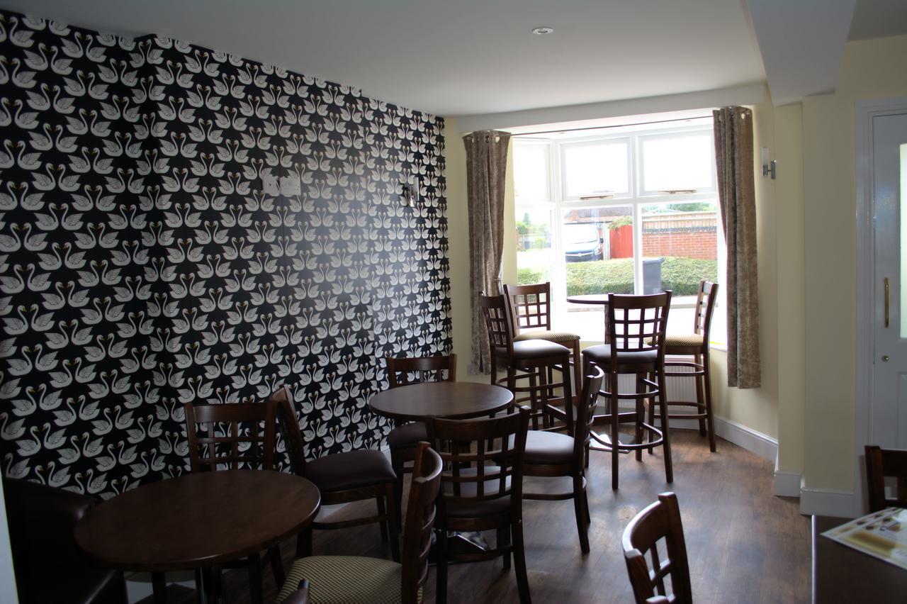 The Swan @Old Stratford Hotel Milton Keynes Ngoại thất bức ảnh
